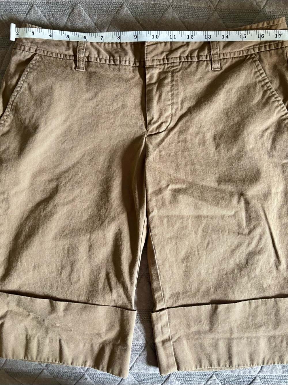 Vintage 2007 GAP Stretch Khaki Bermuda Shorts Low Rise Cuffed Tan Twill 6